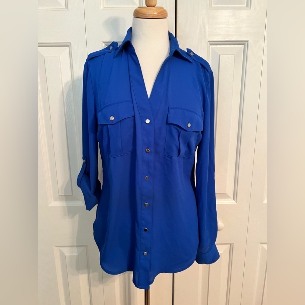 NWOT Roll-Tab Utility Shirt in Royal Blue Size Medium